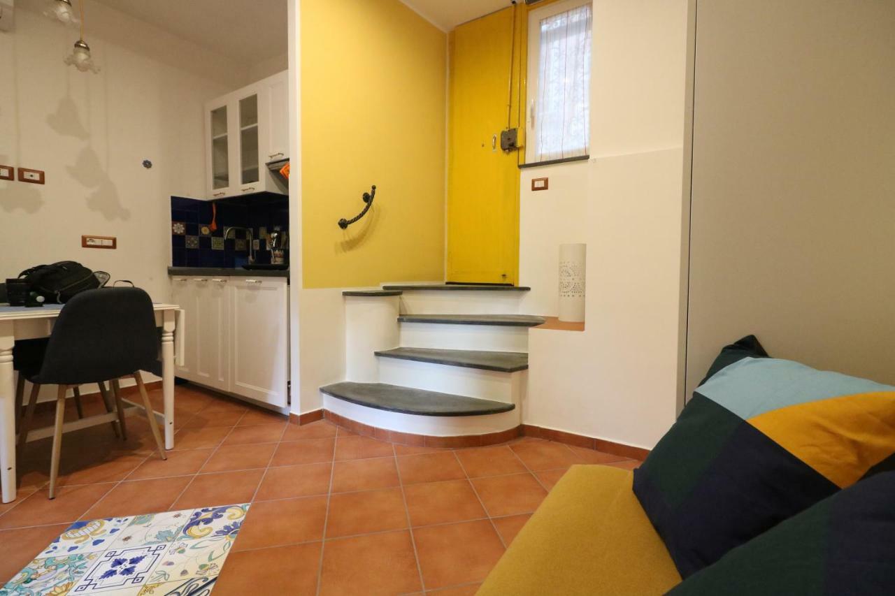 Giallo Napoli מראה חיצוני תמונה